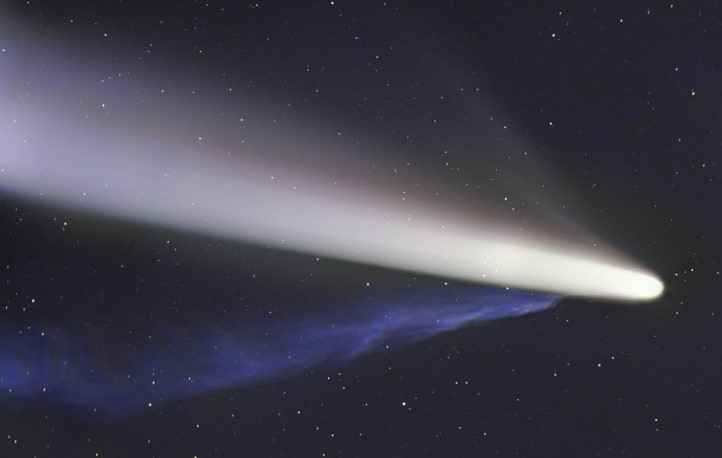 Comet C/2023 A3 Tsuchinshan-ATLAS - Sept. 30 from Farm Tivoli in Namibia. Credit: Gerald Rhemann